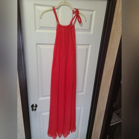 Pleated Halter Maxi Dress in Vibrant Red - Picture 2 of 6